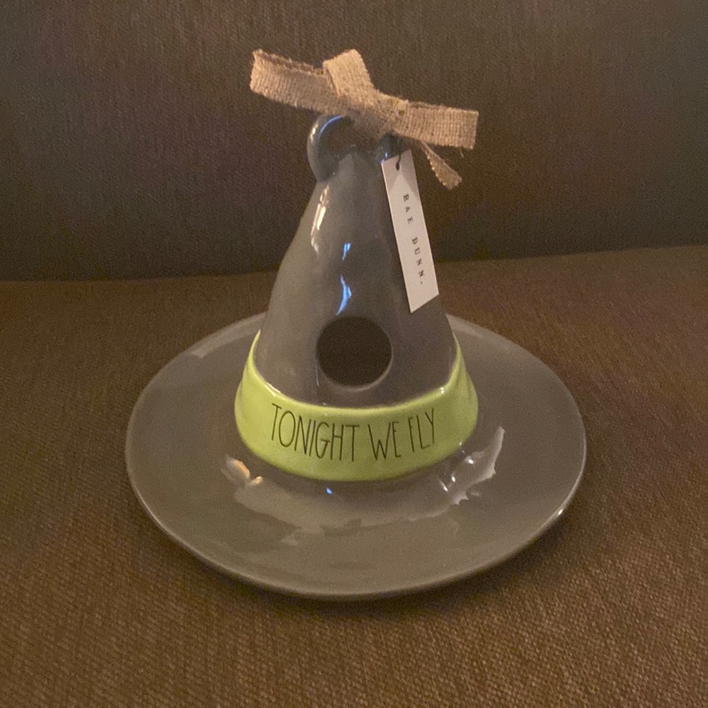 🆕 Rae Dunn Witch Hat Feeder Birdhouse